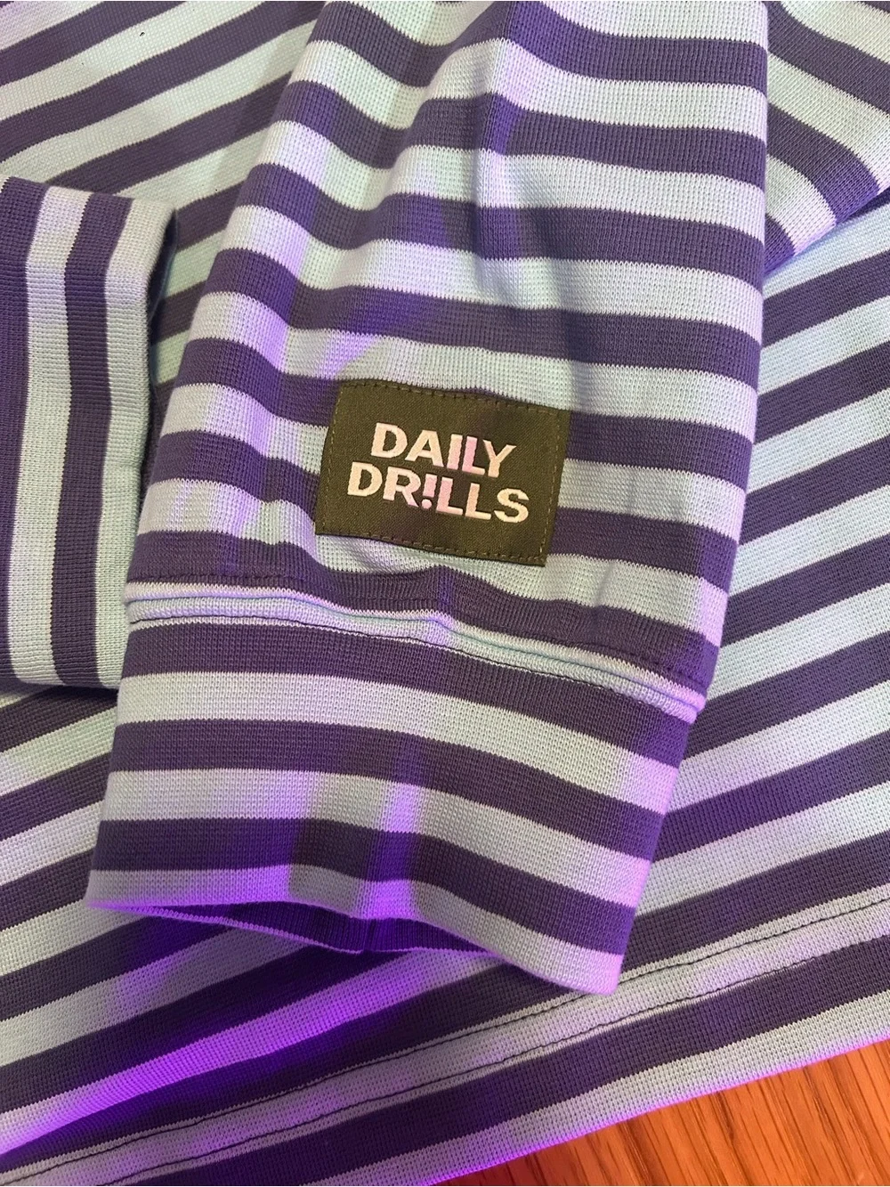 Daily Drills Striped Cotton Long Sleeve Malibu + Navy Blue Stripe Size XS/S NWT - Picture 4 of 7